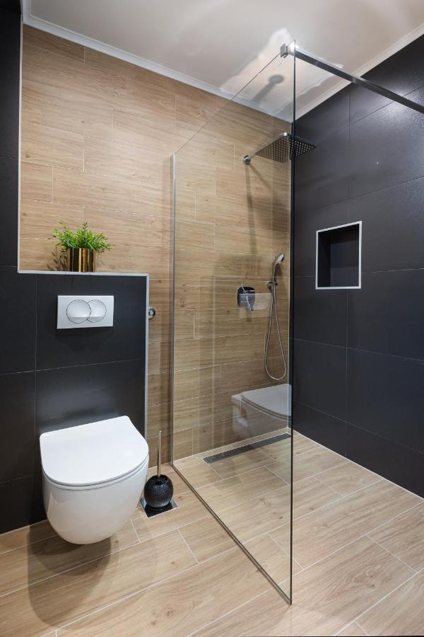 Ivmalu Apartments Tučepi Exteriör bild