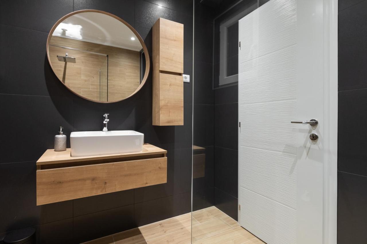 Ivmalu Apartments Tučepi Exteriör bild