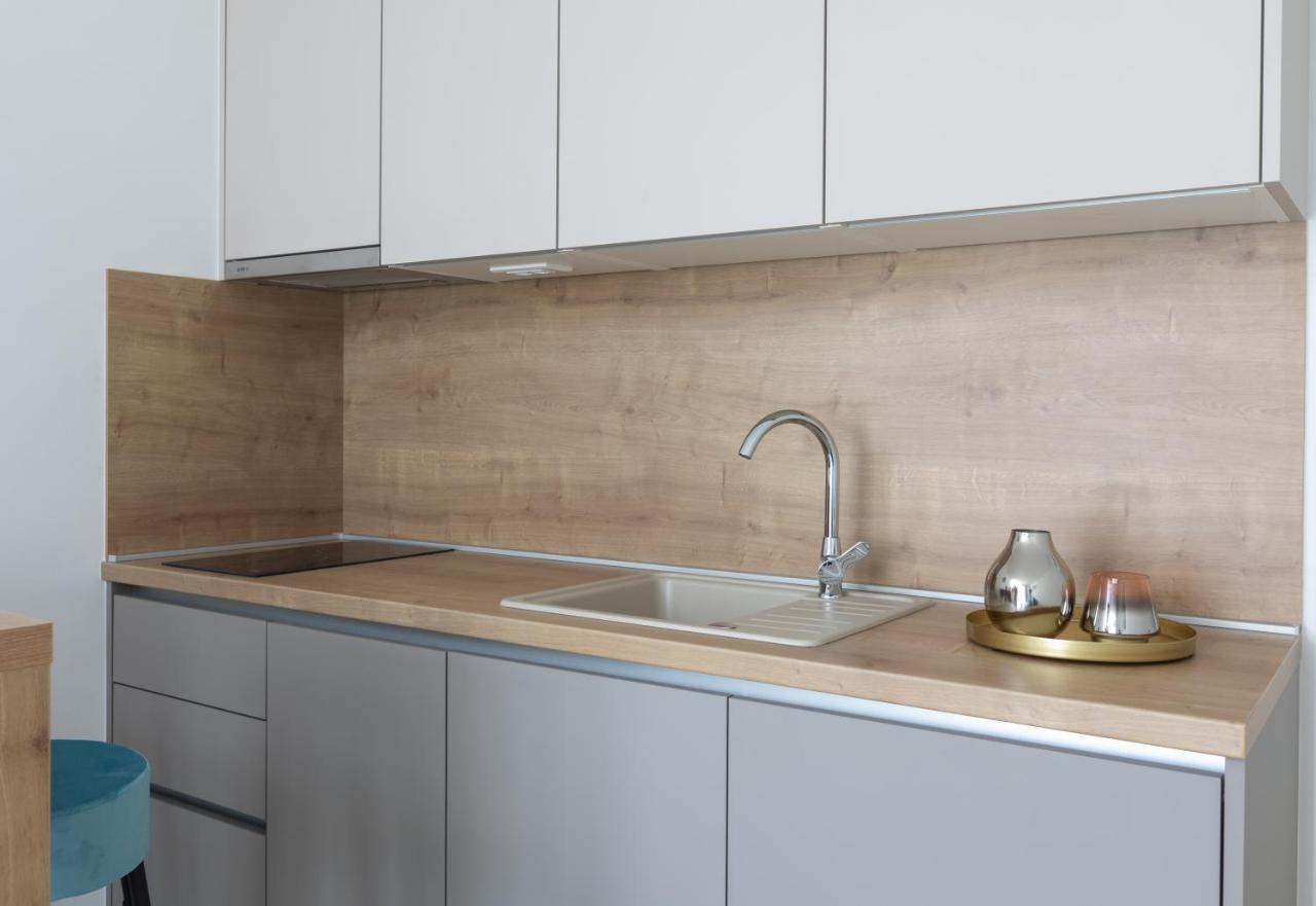 Ivmalu Apartments Tučepi Exteriör bild